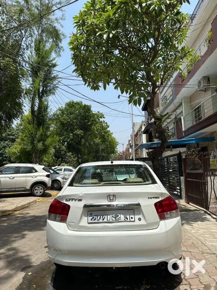 Honda City 2011 Petrol Well Maintained