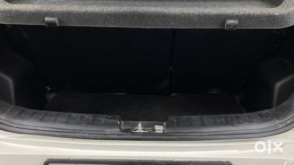 Maruti Suzuki Swift 1.2 Lxi (o), 2015, Petrol