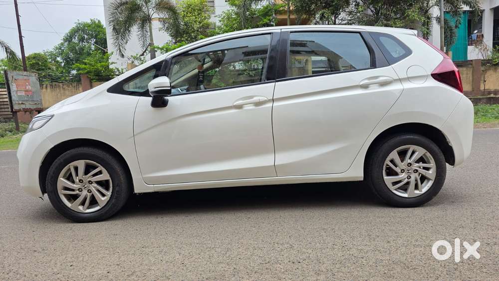 Honda Jazz V Mt Privilege, 2017, Petrol