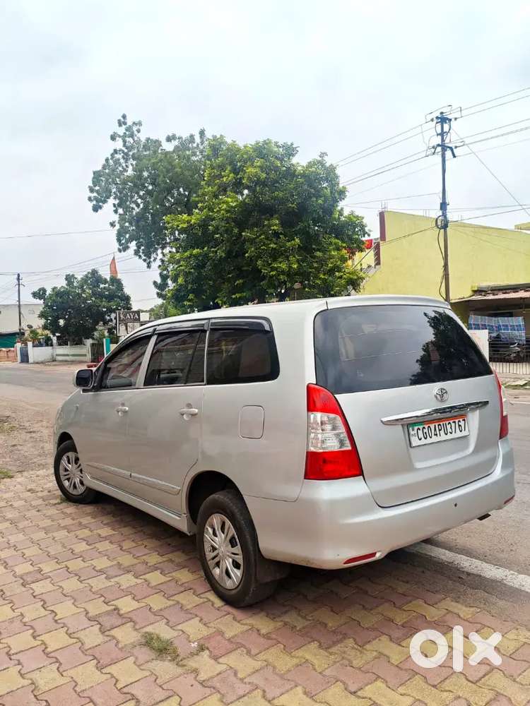 Toyota Innova Diesel 2014