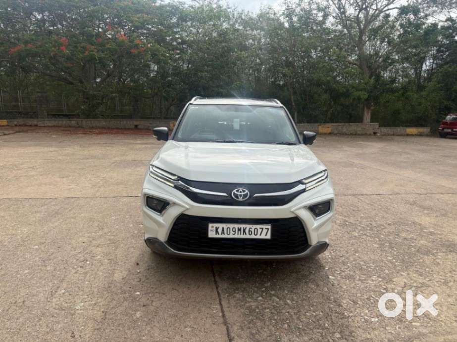 Toyota Urban Cruiser Hyryder 1.5 V Hybrid, 2023, Petrol