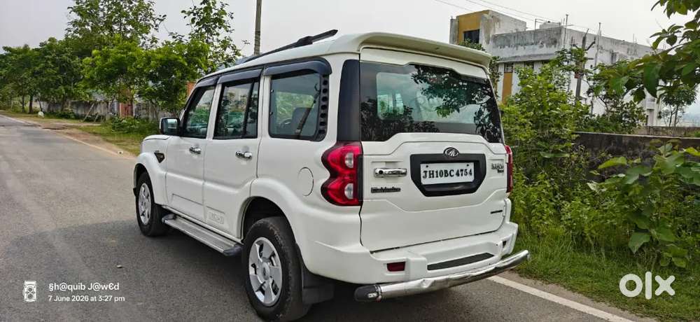 Mahindra Scorpio S4+