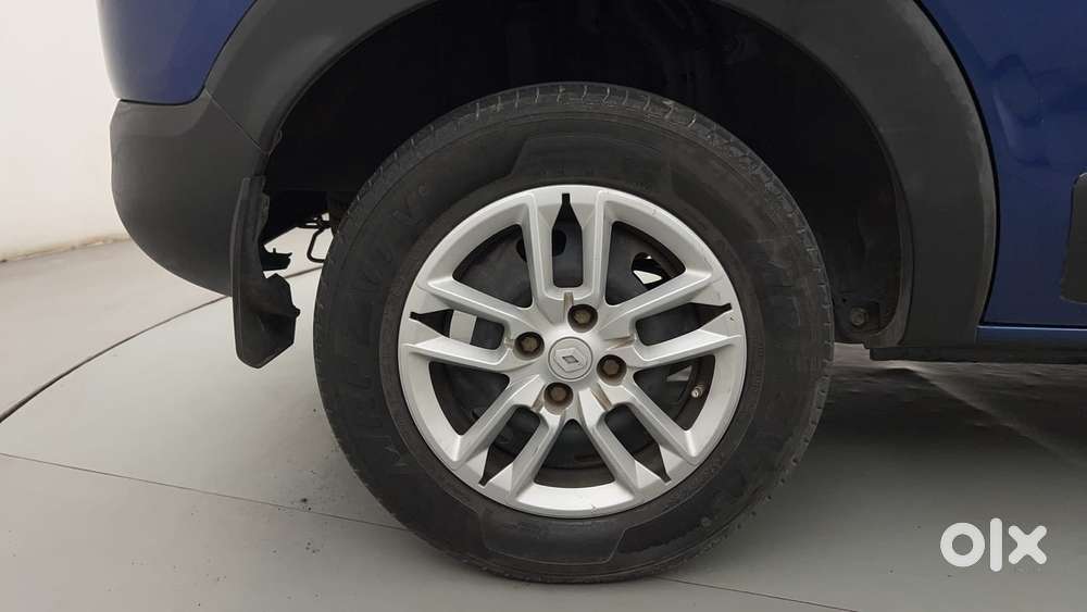 Renault Triber Rxt, 2021, Petrol