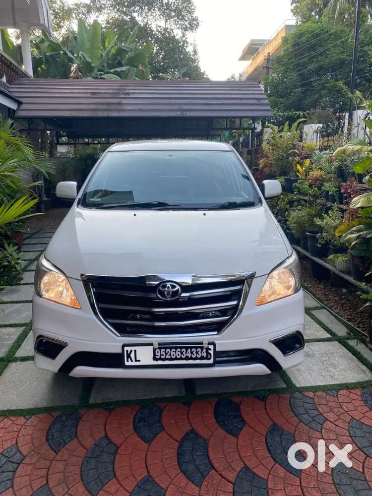 Toyota Innova Diesel 2015