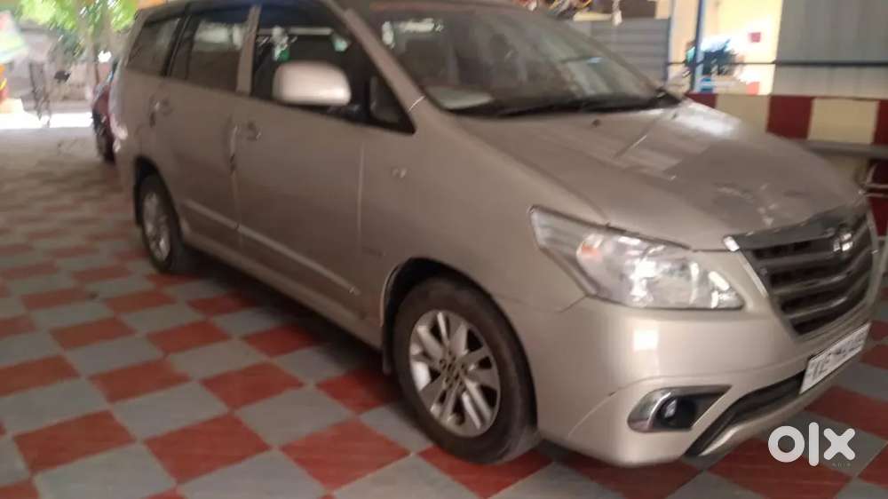 Toyota Innova 2.5 G4 2015