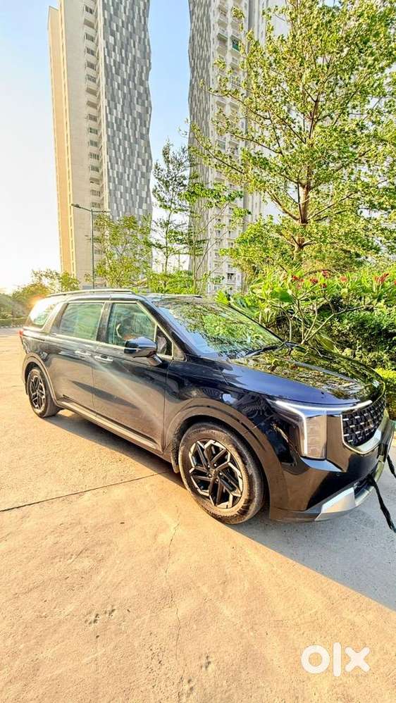 Kia Carnival Limousine +