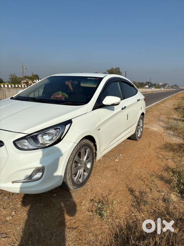 Hyundai Verna 2012 Petrol Well Maintained