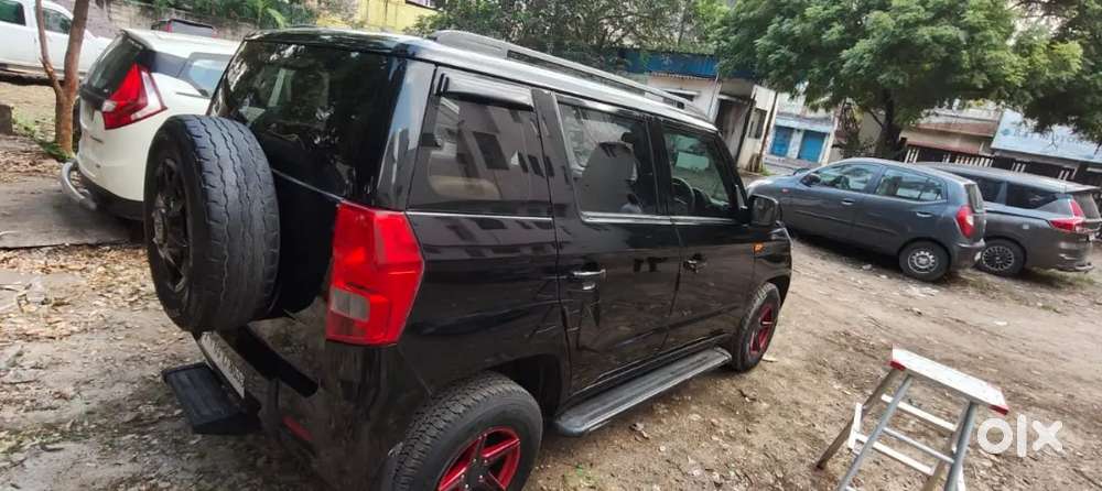 Mahindra Tuv 300 2017