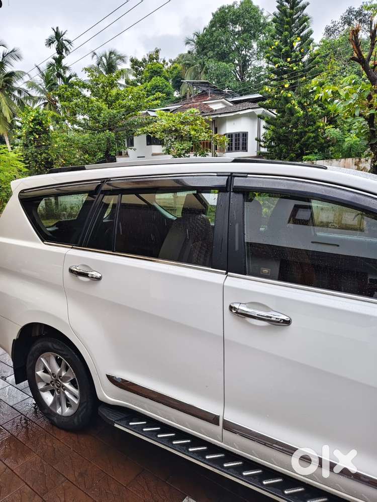 Toyota Innova Crysta 2019