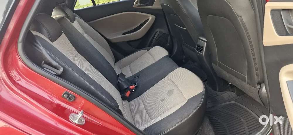 Hyundai I20 2017 Reg.petrol 74000 Km Driven