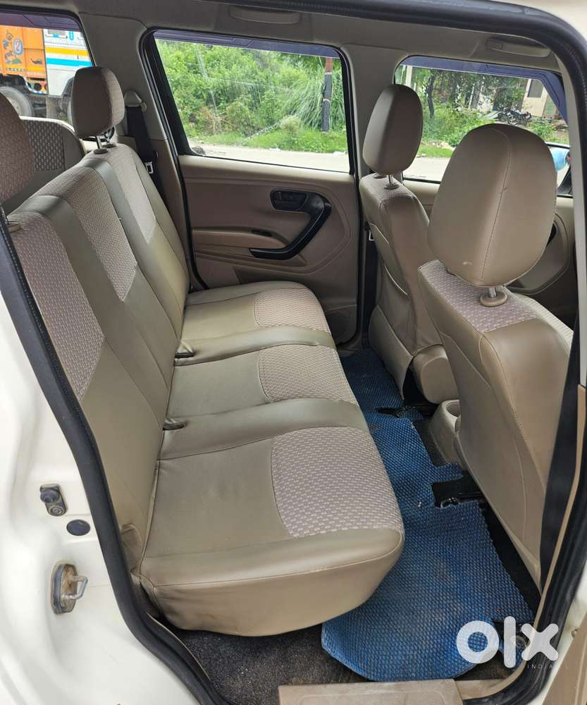 Mahindra Tuv 300 T6 Plus, 2016, Diesel