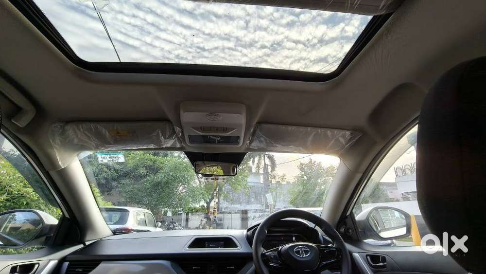 Tata Nexon 1.5 Revotorq Xm (s), 2023, Diesel