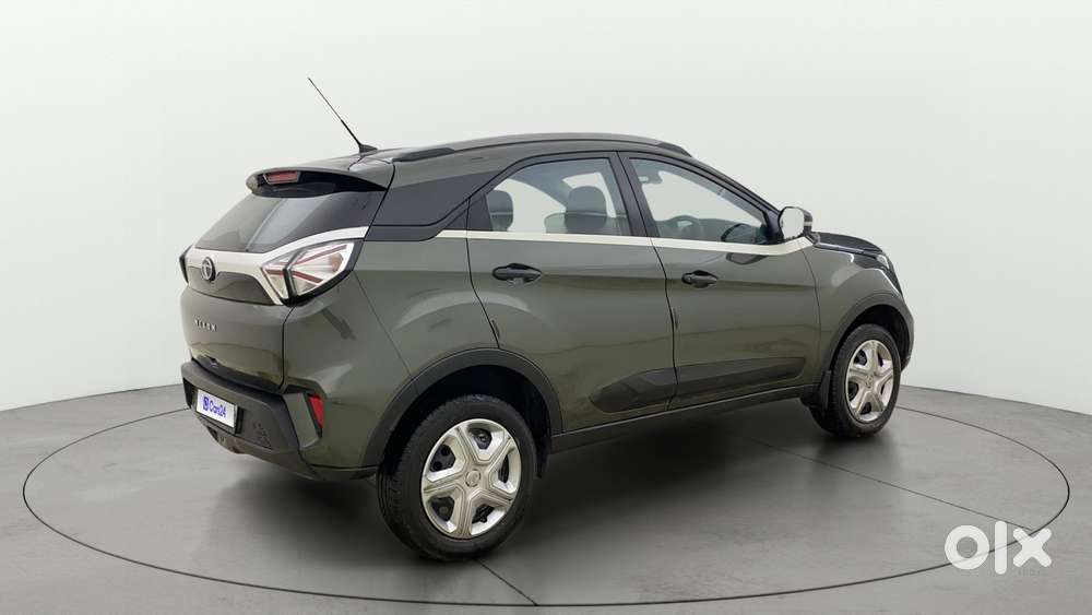 Tata Nexon 1.5 Revotorq Xma Amt (s), 2022, Petrol