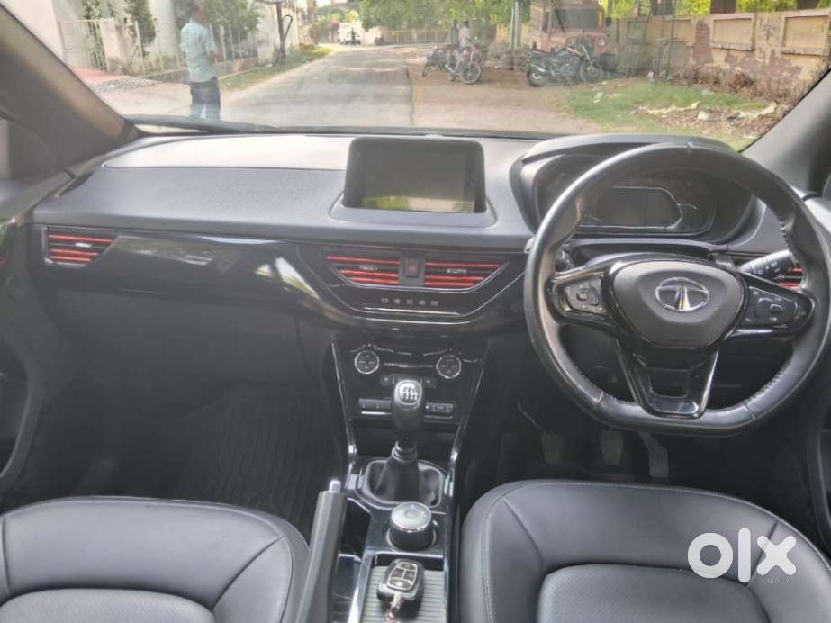 Tata Nexon 1.5 Revotorq Xz Plus (s), 2023, Petrol