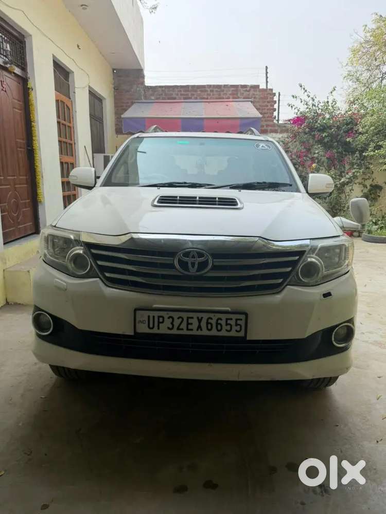 Toyota Fortuner 2013 Diesel 150000 Km Driven