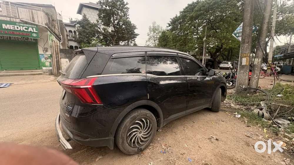 Mahindra Xuv700 Petrol 2025