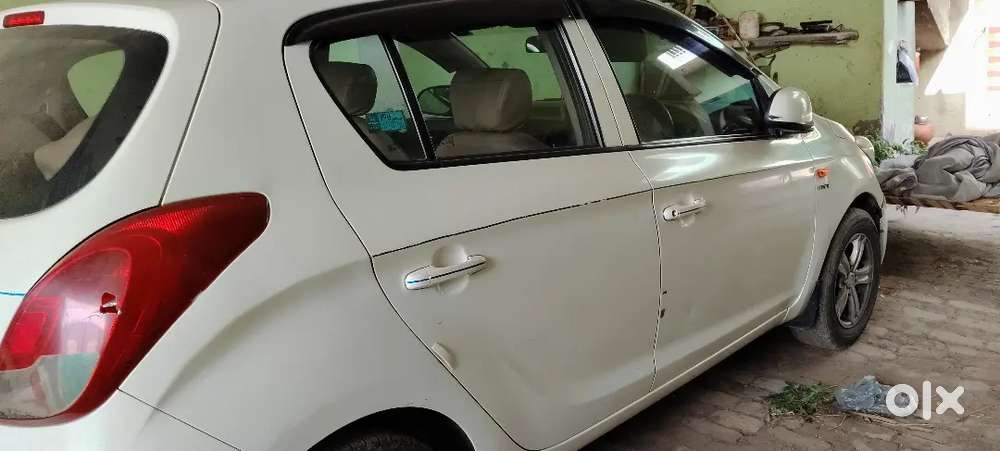 Hyundai Elite I20 2013 Petrol 74000 Km Driven