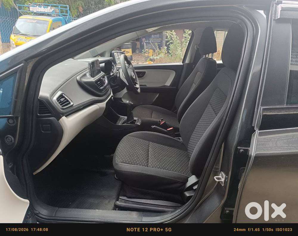 Tata Altroz 1.2 Xm Plus, 2023, Petrol