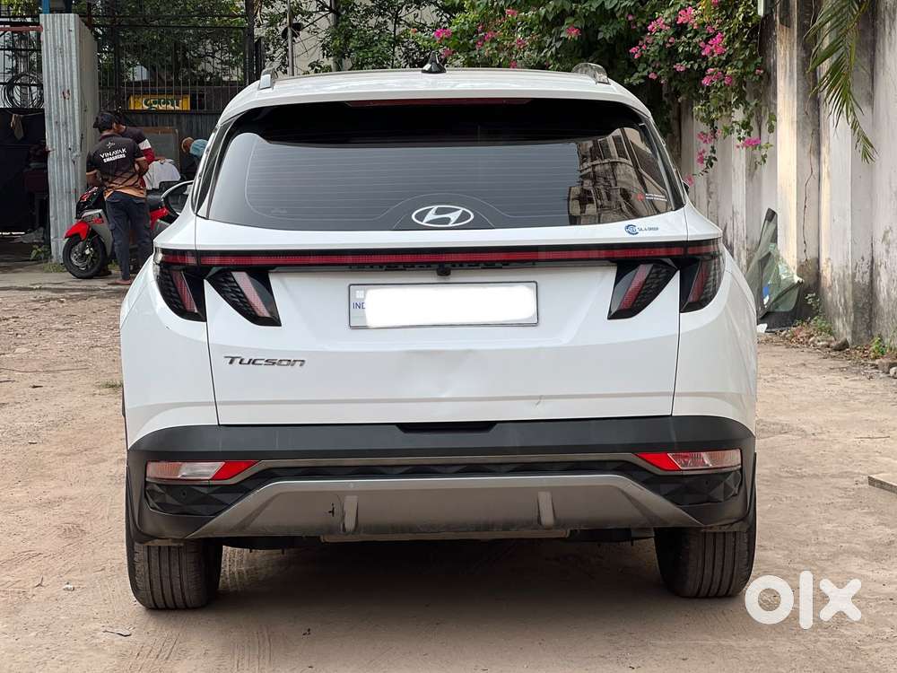 Hyundai Tucson Signature 2.0 At Petrol Dual Tone, 2023, Petrol