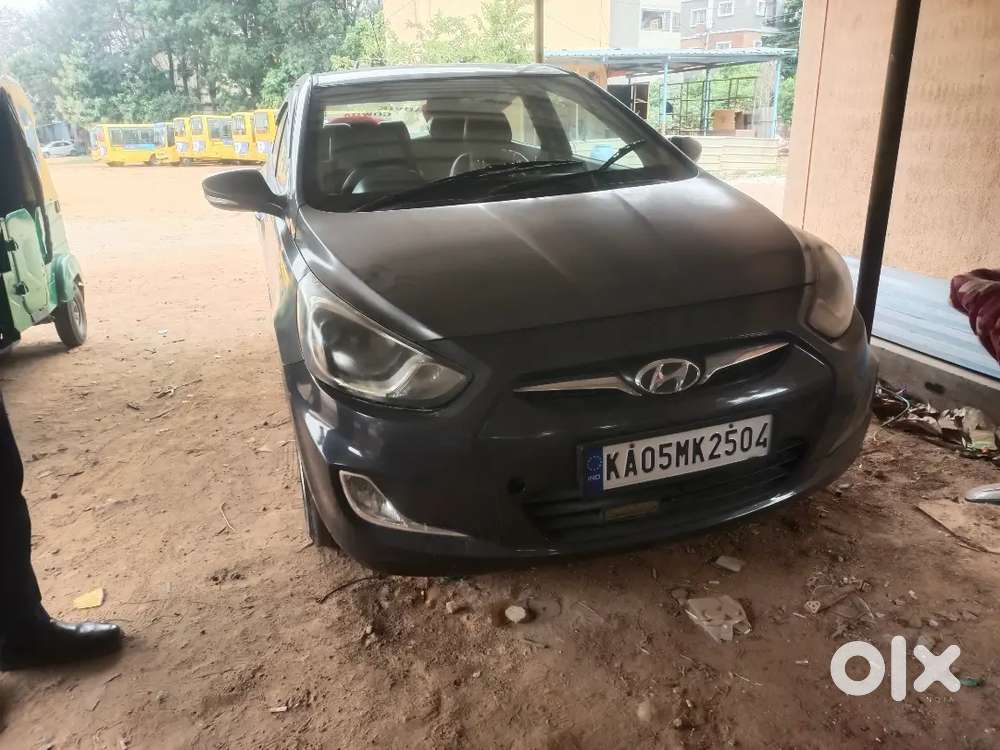 Hyundai Verna Sx Petrol 2011
