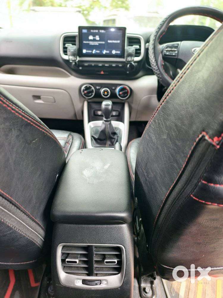 Hyundai Venue S (o) 1.2 Petrol Knight Edition, 2023, Petrol