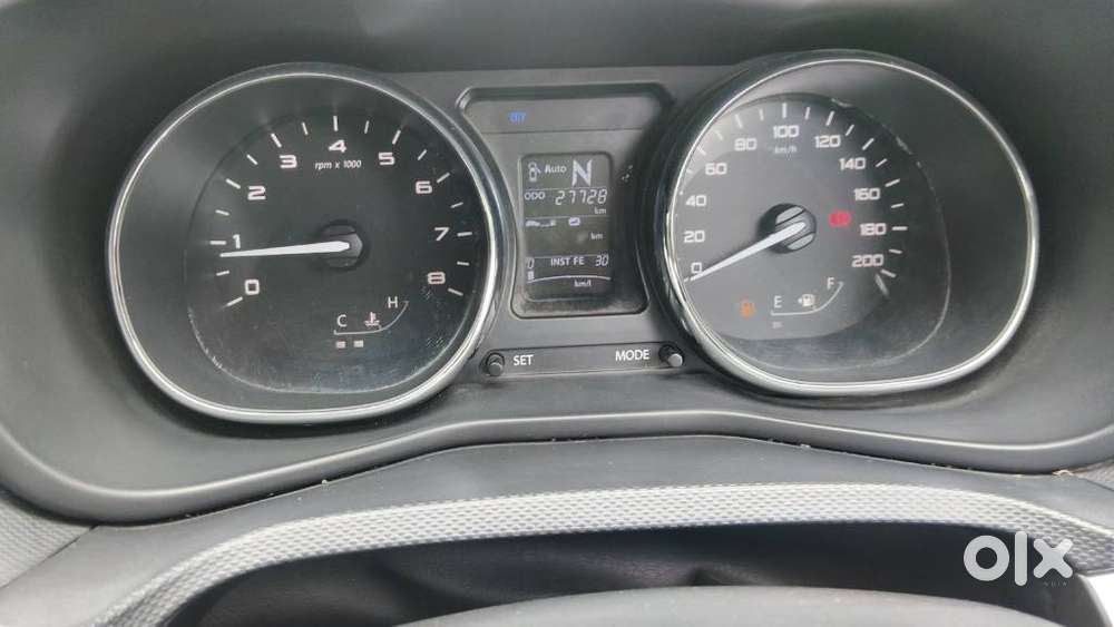 Tata Nexon 1.2 Revotron Xma, 2018, Petrol