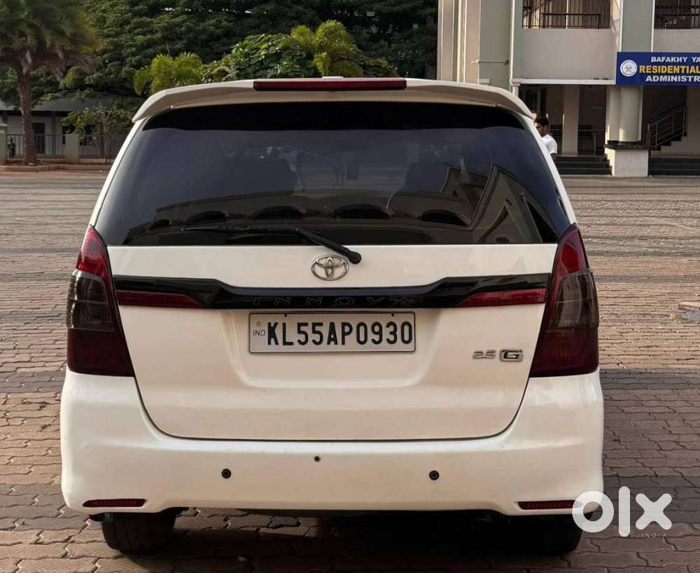 Toyota Innova 2.5 G (diesel) 8 Seater, 2015, Diesel