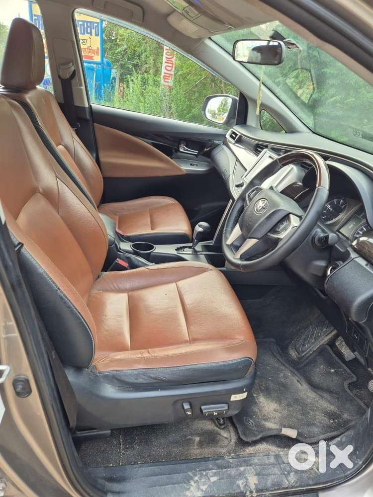 Toyota Innova Crysta [2020-ongoing] 2.4 Gx At 8 Str, 2020, Diesel