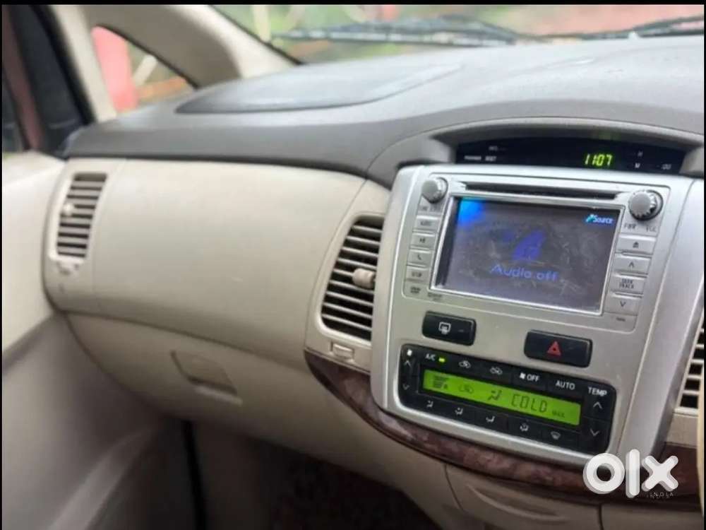 Toyota Innova 2.5 Vx 2013