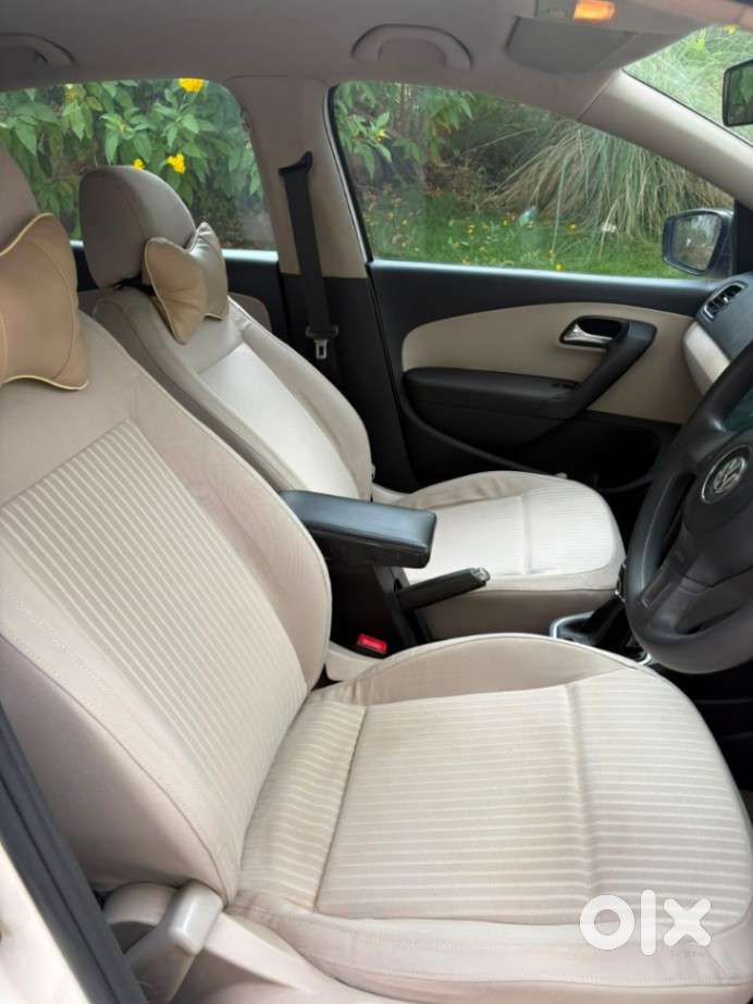 Volkswagen Polo Petrol Highline 1.2l, 2011, Petrol