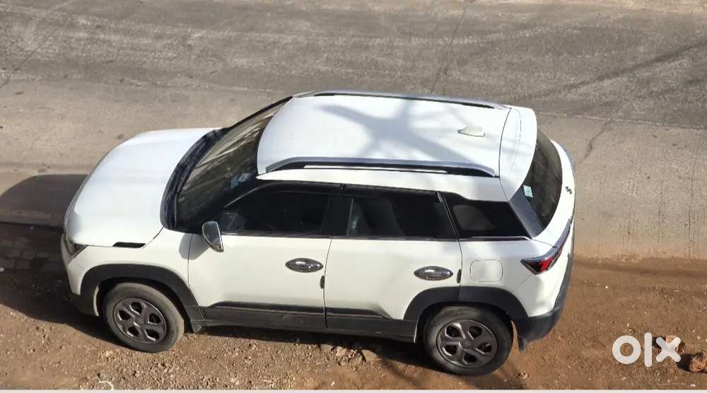 Maruti Brezza 1.5 Vxi 2024