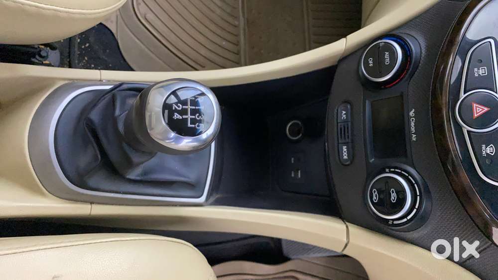 Hyundai Verna [2015-2018] Fluidic 4s 1.6 Vtvt Sx, 2015, Petrol
