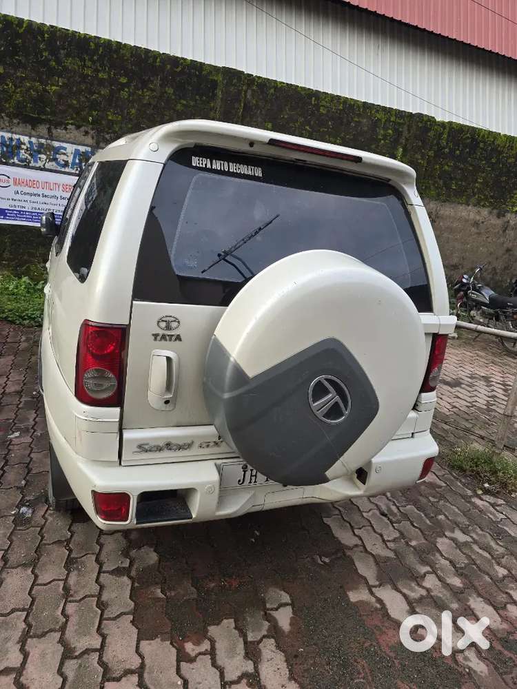 Tata Safari Gx Dicor 2010. Re-registration Needs To Be Done