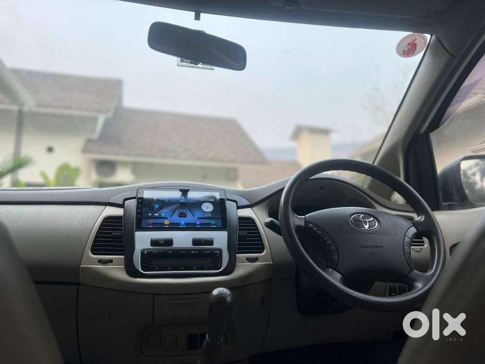 Toyota Innova 2.5 V 7 Str, 2011, Diesel