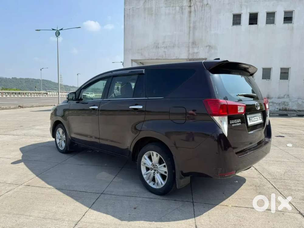 Toyota Innova Crysta 2016 Diesel 70000 Km Driven