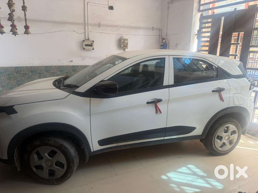 Tata Nexon Petrol 2025