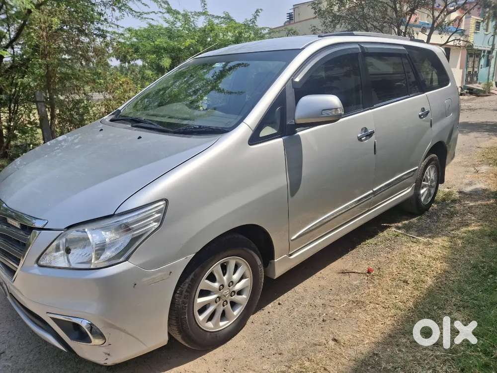 Toyota Innova Diesel 2014
