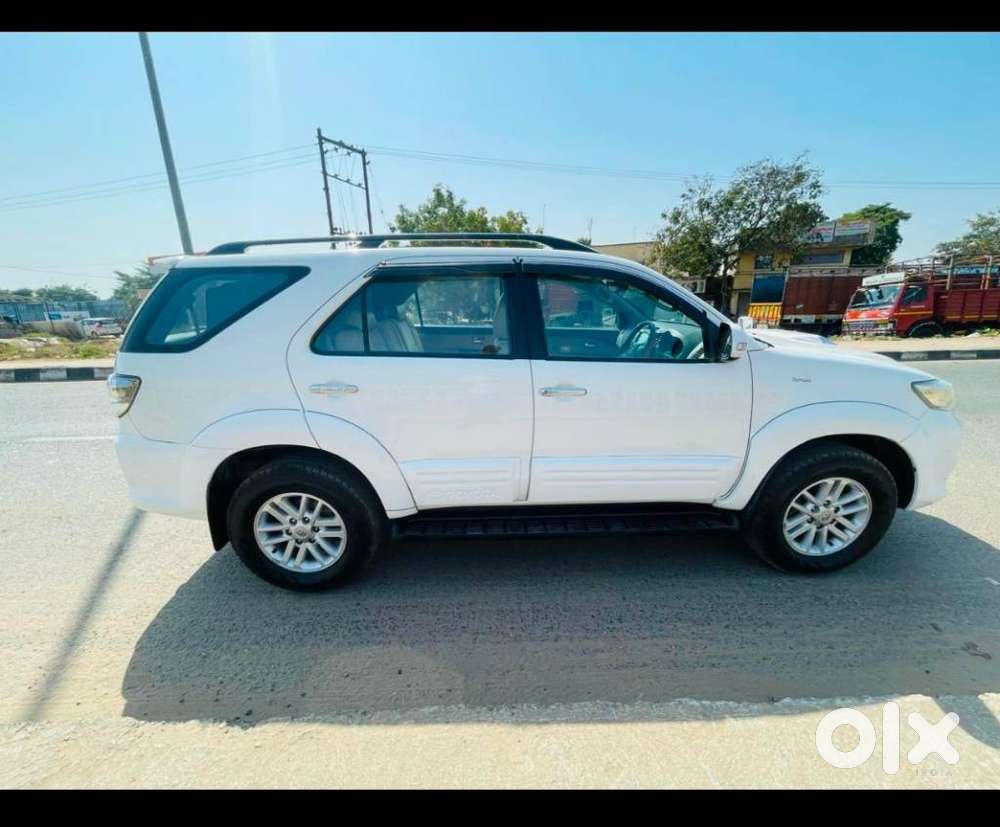 Toyota Fortuner 3.0 4x2 Automatic, 2013, Diesel