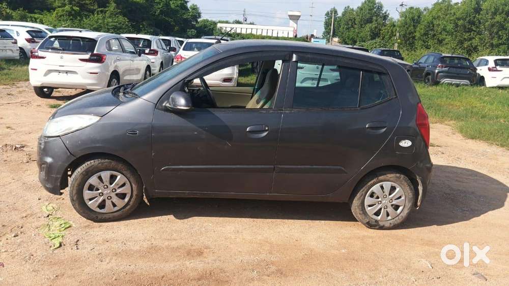 Hyundai I10 Sportz At, 2012, Petrol