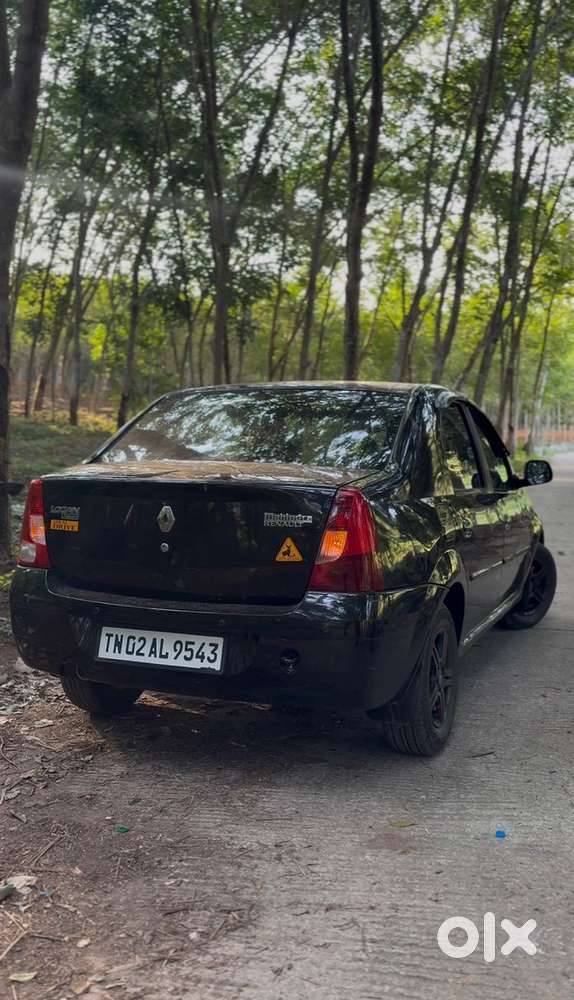 Mahindra Logan Petrol 2011