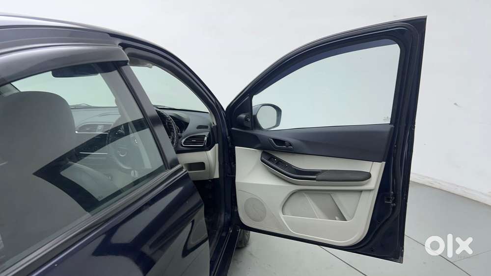 Tata Tigor Xz Cng, 2022, Cng & Hybrids