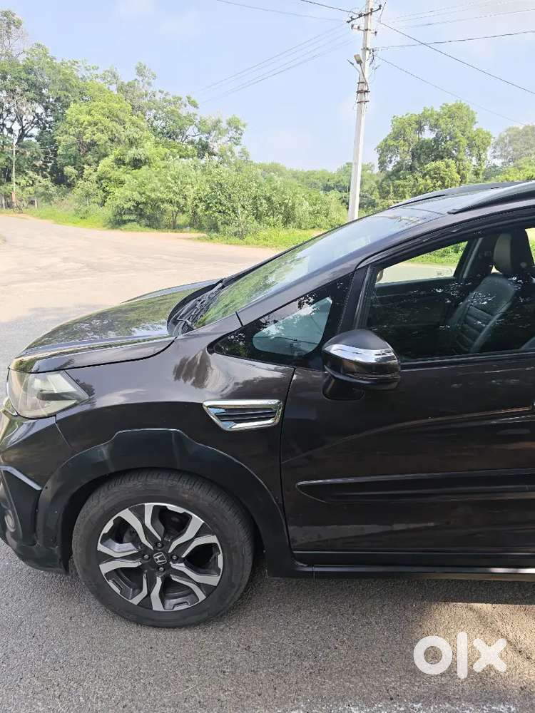 Honda Wr-v 2018 Top Model Showroom Condition.