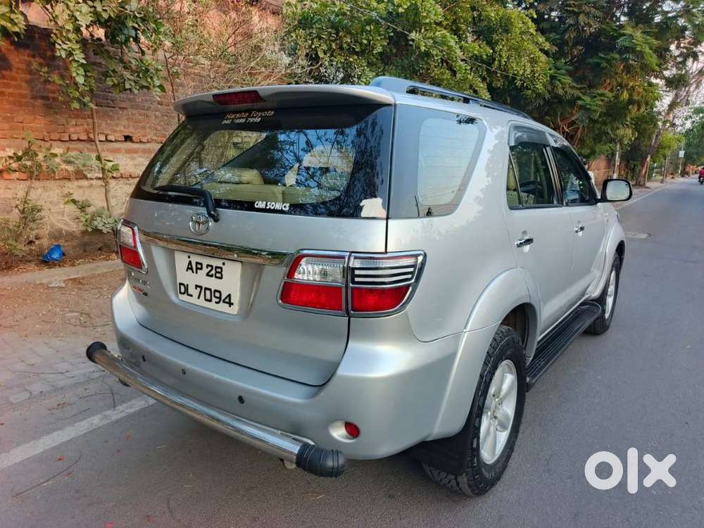 Toyota Fortuner 3.0 4x4 Manual, 2011, Diesel