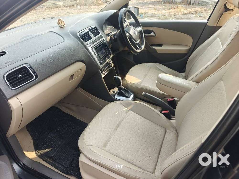 Volkswagen Vento 1.2 Tsi Highline At, 2016, Petrol