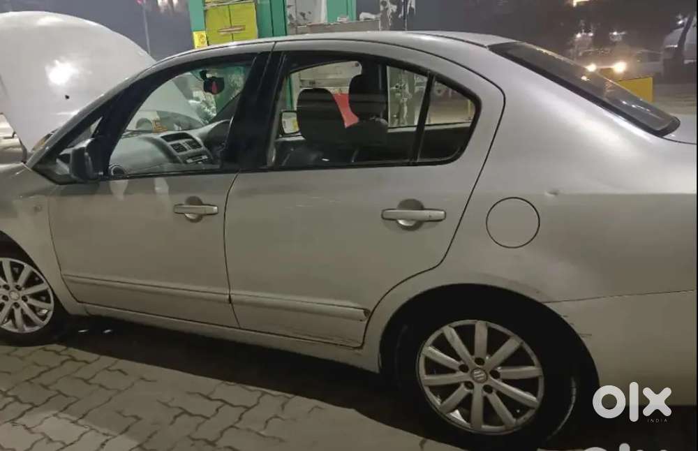 Sx4 Zxi In Excellent Condition Petrol+cng