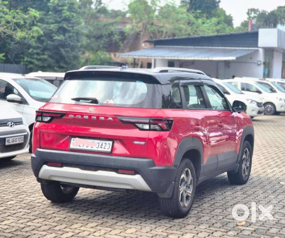Maruti Suzuki Brezza 1.5 Zxi Plus Smart Hybrid Dual Tone, 2023, Petr..