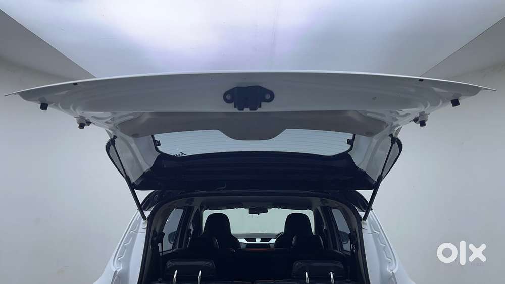 Renault Triber Rxz Easy-r Amt Dual Tone, 2022, Petrol