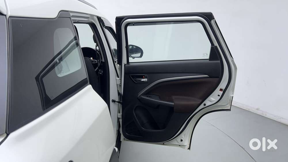 Maruti Suzuki Brezza Zxi Plus At, 2022, Petrol