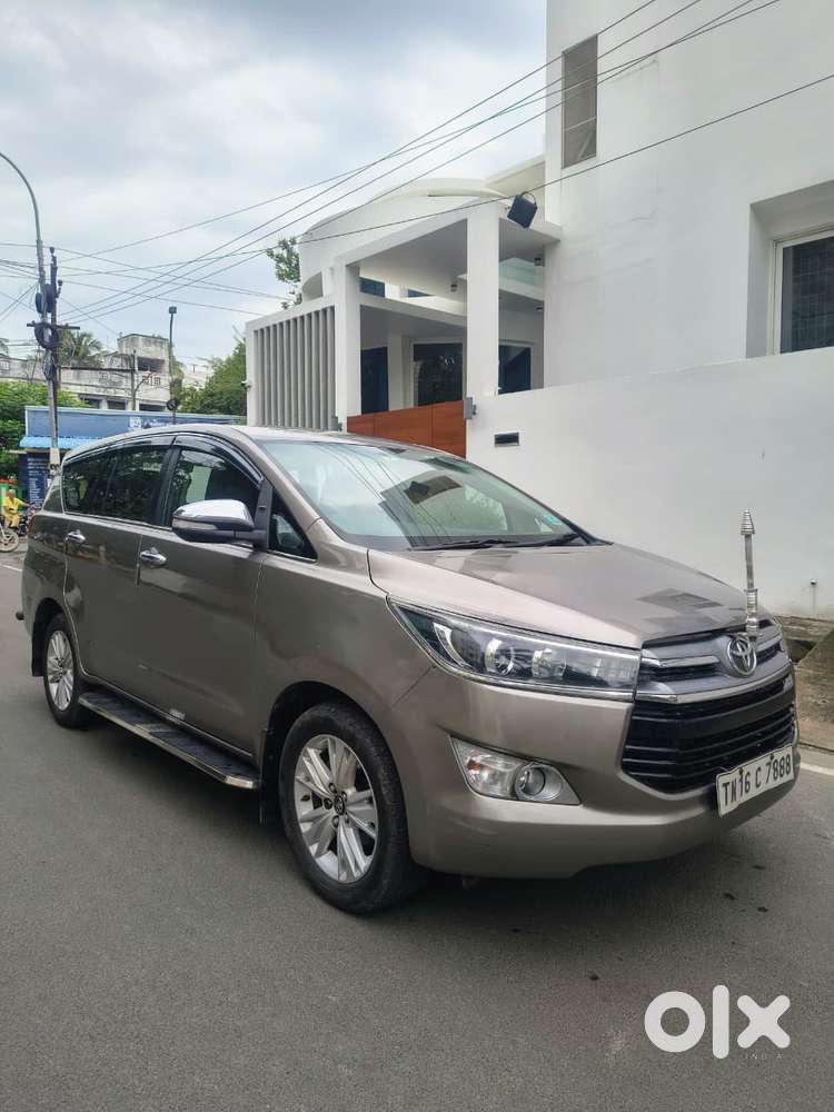 Toyota Innova Crysta 2.8z Automatic, 2016, Diesel