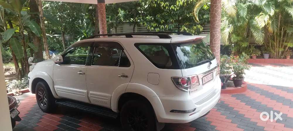 Toyota Fortuner 2015